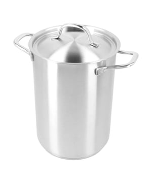 
<h2>Demeyere Specialties 3 Asperge- Pasta pan 16cm | 4.5L</h2>
<ul>
<li>Capsulebodem uit 3-lagen materiaal</li>
<li>Gietrand voorkomt knoeien</li>
<li>Geschikt voor alle kookplaten</li>
<li>Gelijkmatige warmteverdeling</li>
<li>Handige inzetmand met lekhaakje </li>
</ul>
<p><strong>Uitgebreide omschrijving</strong></p>
<p data-start="0" data-end="642">De Demeyere Specialties 3 Asperge- Pasta pan van 16 cm en 4,5 liter is een veelzijdige en slimme toevoeging aan elke keuken. Deze hoge pan is speciaal ontworpen voor het koken van delicate ingrediënten zoals asperges of lange pasta’s, zonder dat ze breken. Dankzij het handige inzetmandje met lekhaakje haal je de ingrediënten eenvoudig uit het water zonder te knoeien, en laat je ze gecontroleerd uitlekken. De capsulebodem is opgebouwd uit 3-lagen materiaal, wat zorgt voor een snelle en gelijkmatige warmteverdeling. Hierdoor kook je energiezuinig én met een constante temperatuur, wat perfect is voor kwetsbare groenten of al dente pasta.</p>
<p data-start="644" data-end="1437" data-is-last-node="" data-is-only-node="">De pan is voorzien van een slimme gietrand, waarmee je vloeistoffen makkelijk en zonder morsen kunt afgieten. Dit maakt het werken met de pan niet alleen schoner, maar ook veiliger. Of je nu kookt op gas, inductie of een keramische kookplaat: deze pan is geschikt voor alle warmtebronnen. De robuuste roestvrijstalen constructie staat garant voor jarenlang gebruiksplezier en is bovendien eenvoudig te reinigen. Door het doordachte ontwerp en het smalle, hoge formaat neemt de pan weinig ruimte in beslag op je kookplaat, terwijl je toch een flinke portie kunt bereiden. Met de Demeyere Specialties 3 Asperge- Pasta pan haal je een praktische en stijlvolle hulp in huis die jouw kookervaring naar een hoger niveau tilt. Ideaal voor liefhebbers van kwaliteit en slimme oplossingen in de keuken.</p>
<p><strong>Afmetingen:</strong></p>
<ul>
<li>Hoogte pan: 28cm</li>
<li>Hoogte zonder deksel: 23cm</li>
<li>Diameter: 16cm</li>
<li>Bodemdiameter: 14.5cm</li>
</ul>
<p> </p>
<p> </p>