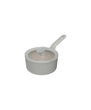 <h2>BergHOFF Steelpan Balance Recycled 18cm Moonmist voor Downdraft</h2>
<ul>
<li>100% duurzame / gezonde keramische anti-aanbaklaag PFAS vrij</li>
<li>Geschikt voor alle downdraft systemen</li>
<li>Gemakkelijk schoon te maken</li>
<li>Eten laat direct los van de pan en kleeft niet</li>
<li>Geschikt voor alle warmte bronnen, inclusief inductie</li>
<li>Licht materiaal zodat het met gemak opgetild kan worden</li>
<li>Perfect voor het koken van vlees, vis groente en aardappelen</li>
<li>Hitte bestendige handvaten zodat je met gemak de pan kan optillen</li>
<li>Ceragreen non-stick coating</li>
<li>Niet geschikt voor in de oven</li>
<li>Gewicht: 1,1KG</li>
<li>Handwas word aanbevolen voor optimale levensduur</li>
</ul>
<p> </p>
<p><strong>Uitgebreide omschrijving</strong></p>
<p>Ontdek de toekomst van koken met de BergHOFF Steelpan Balance Recycled 20cm Moonmist - Downdraft! Deze revolutionaire Steelpannen tillen jouw culinaire ervaring naar nieuwe hoogten dankzij innovatieve technologieën en doordacht design. Of je nu een doorgewinterde chef-kok bent of gewoon van een heerlijke huisgemaakte maaltijd houdt, deze Steelpannen zullen je verrassen met hun veelzijdigheid en prestaties.</p>
<p><strong>Duurzaamheid in elke hap:</strong> Met een 100% duurzame en gezonde keramische anti-aanbaklaag van Ceragreen, kies je niet alleen voor smaakvolle gerechten, maar ook voor een gezondere levensstijl en een duurzamere planeet. Deze geavanceerde anti-aanbaklaag zorgt ervoor dat eten moeiteloos van de pan loslaat en niet aan het oppervlak blijft kleven, waardoor je gerechten perfect en zonder gedoe worden bereid.</p>
<p><strong>Compatibiliteit zonder grenzen:</strong> Of je nu een downdraft systeem hebt of een andere warmtebron gebruikt, de BergHOFF Steelpan Balance Recycled 20cm Moonmist staat altijd voor je klaar. Deze pan is geschikt voor alle downdraft systemen en werkt feilloos op inductie en andere warmtebronnen. Geen beperkingen, alleen grenzeloze mogelijkheden.</p>
<p><strong>Slim ontworpen voor gemak:</strong> Het lichte materiaal van deze Steelpan zorgt ervoor dat je moeiteloos kunt manoeuvreren en de pan kunt optillen, zelfs wanneer deze vol zit met heerlijke ingrediënten. De hittebestendige handvatten bieden een veilige en comfortabele grip, zodat je met gemak je culinaire creaties kunt perfectioneren.</p>
<p><strong>Koken met veelzijdigheid:</strong> Of het nu gaat om zoete saus, Smaakvolle aardappelen, frisse groenten of gebakken aardappelen, deze pan is jouw betrouwbare metgezel in de keuken. Met de BergHOFF Steelpan Balance Recycled 20cm Moonmist creëer je keer op keer meesterwerken op je bord.</p>
<p><strong>Stijlvol en praktisch:</strong> De Moonmist-kleur voegt een vleugje eigentijdse elegantie toe aan je keuken. Daarnaast is de pan gemakkelijk schoon te maken, waardoor je meer tijd kunt besteden aan genieten van je heerlijke gerechten en minder tijd aan afwassen.</p>
<p><strong>Beperkingen van toepassing:</strong> Hoewel deze Steelpannen uitblinken in veel aspecten, zijn ze niet geschikt voor gebruik in de oven. Houd hier rekening mee bij het plannen van je culinaire avonturen.</p>
<p>Kies voor de BergHOFF Steelpan Balance Recycled 20cm Moonmist - Downdraft en ontdek de nieuwe standaard in kookprestaties, duurzaamheid en veelzijdigheid. Maak van elke maaltijd een meesterwerk en geniet van het gemak en de innovatie die deze pan te bieden heeft. Bestel vandaag nog en laat je inspireren in de keuken!</p>