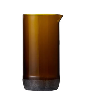 
Materiaal: Gerecycleerd glas. Handgemaakt. Hoogte: 15cm. Lengte: 7,3cm. Breedte: 7,3cm. Ontwerp: Eenvoudig. Inhoud: 430ml. Verpakking: Geschenkdoos.