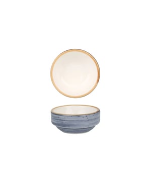 
Aura Dusk Collection zal uw unieke presentaties bekronen met zijn romantische uitstraling. Elk stuk is gemaakt met behulp van Bonna's handschildertechniek en is uniek en individueel ontworpen door bekwame ambachtslieden. Met deze oudste en meest waardevolle techniek van traditioneel aardewerk dragen we het erfgoed van porselein naar de toekomst en inspireren we u tot exclusieve presentaties van moderne culinaire kunst.Specificaties:- Magnetron- en ovenveilig: dankzij onze duurzame grondstoffen en uitgebreide onderzoeks- en ontwikkelingsinspanningen zijn onze producten veilig te gebruiken in de magnetron en oven, zelfs voor de hoge temperatuureisen van restaurants.- Vaatwasmachinebestendig: De horeca vraagt ​​om snelle service-to-clean cycli. Ons zeer duurzame beglazingsproces beschermt alle Bonna-producten in een zeer corrosieve industriële vaatwasomgeving om te voldoen aan de vereisten voor snelle cycli.- Thermische schokbestendig: onze producten zijn bestand tegen plotselinge temperatuurschommelingen en extreme temperatuuromstandigheden in de keuken met een hard glazuuroppervlak en hoogwaardige grondstoffen.- Bestand tegen glazuurschade: Krassen zijn een veelvoorkomend probleem in de voedings- en horecasector. Dankzij onze uitgebreide onderzoeks- en ontwikkelingsinspanningen biedt onze ultramoderne beglazingstechniek een hoge krasbestendigheid in al onze producten.- Rim Chipping-garantie: Het gehele Bonna-assortiment, gemarkeerd met de "b", tart de strengste normen en kan jarenlang worden gebruikt door te voldoen aan de eisen van de horeca.Materiaal: PorseleinKleur: Blauq