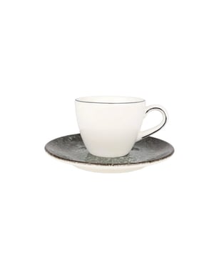 
Een bijzondere collectie voor chefs die de weg kiezen van geuren en smaken in de oneindige onzekerheid van het universum.De kopjes passen perfect in de schotels.Set bevat:- 6 Espressokopjes (80cc)- 6 Espresso kop schoteltjes (12 cm)Specificaties:- Magnetron- en ovenbestendig: Dankzij onze duurzame grondstoffen en uitgebreide R&D-inspanningen; kunnen onze producten veilig worden gebruikt in de magnetron en oven, zelfs voor de hoge temperatuurvereisten van restaurants.- Vaatwasmachinebestendig: Horecasector vereist snelle service-tot-schoonmaakcycli. Ons zeer resistente beglazingsproces beschermt alle Bonna-producten in een zeer corrosieve industriële vaatwasseromgeving om aan de snelle cyclusbehoeften te voldoen.- Thermische schokbestendig: onze producten zijn duurzaam tegen plotselinge temperatuurschommelingen en onder extreme temperatuuromstandigheden in de keuken met een hard glazuuroppervlak en hoogwaardige grondstoffen.- Glazuurschadebestendig: Krassen zijn een veelvoorkomend probleem in de food- en cateringsector. Dankzij onze uitgebreide R&D-inspanningen; biedt onze geavanceerde beglazingstechniek een hoge krasbestendigheid in al onze producten.- Randchipgarantie: het volledige Bonna-productassortiment, geïdentificeerd met de "b", stelt de strengste normen ter discussie en kan jarenlang worden gebruikt door te voldoen aan de eisen van de horeca-industrie.Materiaal: PorseleinKleur: Multicolour