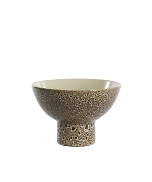 
Shop dit prachtige artikel van Light & LivingSchaal op voet Ø31,5x21 cm KAVALA keramiek crème+zwart is gemaakt en ontwerpen door het Nederlandse merk Light & Living.De belangrijkste kenmerken van het artikel zijn als volgt:Kleur: WitProduct Lengte: 31.5Product Breedte: 31.5Producht Hoogte: 21Gewicht: 5Light & Living werd meer dan vijftig jaar geleden opgericht. We begonnen met het maken van lampenkappen in een kleine fabriekshal. Al snel kwamen daar lampen bij, zodat we een totaal verlichtingsconcept konden aanbieden. Na vele jaren actief te zijn geweest op de verlichtingsmarkt, zijn we gaan uitbreiden met betaalbare woonaccessoires en (klein)meubelen.Wij weten als geen ander dat thuis de plek is waar mensen zich vaak het prettigst voelen. Een eigen plek, ingericht met comfortabele meubels en sfeervolle verlichting. We denken graag met je mee. Daarom reizen we de hele wereld over op zoek naar de mooiste verlichting en woondecoratie. We zijn altijd op zoek naar dat ene speciale item waar ons hart sneller van gaat kloppen. Deze momenten leggen we vast en vertalen we naar onze producten.Twee keer per jaar presenteren we een nieuwe seizoenscollectie. Zo weten we je elke keer weer te inspireren! - Afmeting: Ø31.5x21 - Kleur: Wit - Materiaal: Keramiek