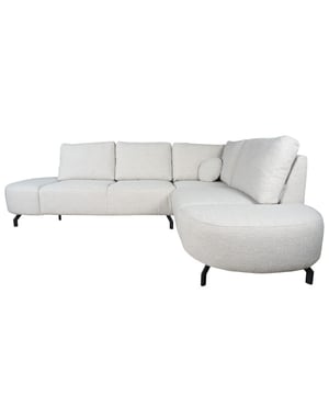 
Hoekbank Elisa is een perfecte combinatie van modern design en ultiem zitcomfort. Met de zachte bouclé bekleding en speelse organische vormen voegt deze bank een eigentijdse en luxe uitstraling toe aan elk interieur. De kleur van de bank is naturel en met de ronde uiteinden van de bank past helemaal bij de Japandi trend van nu. De zwarte, slanke metalen pootjes geven de bank een luchtige en moderne touch. Het ronde kussen is inbegrepen. Merk: Home67 Materiaal: Synthetisch Kleur: Naturel