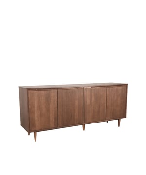 
Dressoir Jule van LABEL51 is een trendy meubel uitgevoerd in eikenfineer. Een strak vormgegeven meubel waar al jouw spullen in opgeborgen kunnen worden.De fijne groeven op de deurtjes van het dressoir accentueren op een subtiele wijze het speelse karakter. Het dressoir is verdeeld door een vaste plank in twee delen die ieder door twee deurtjes worden afgesloten. De deurtjes zijn voorzien van een houten handgreepje aan de bovenzijde van de deur. De kegelvormige poten geven het geheel een luchtige uitstraling.Dressoir Jule straalt openheid uit door zijn hippe design en vormt het perfecte meubel voor een modern en minimalistisch interieur. Bekijk de hele serie Jule en combineer verschillende meubelen om een sfeervol geheel te creëren.- Dressoir Jule is verkrijgbaar in naturel en walnoot kleurig eikenhout- Dressoir Jule heeft een speels karakter- Dressoir Jule is een functioneel meubel met heel veel mogelijkheden - Afmeting: 48x200x87 - Kleur: Bruin - Materiaal: Hout
