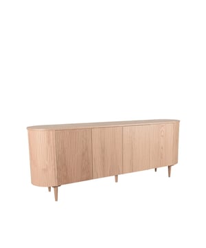 
Dressoir Oliva van LABEL51 is een prachtig meubel uitgevoerd in eikenfineer. Een speels vormgegeven meubel waar al jouw spullen stijlvol in kunnen worden opgeborgen.Het dressoir is verdeeld door een vaste plank in twee delen die ieder door twee deurtjes worden afgesloten. Doordat het dressoir is voorzien van een druksysteem waarmee de deurtjes openen, krijgt het meubel een elegante look. De hoge poten maken dat er een luchtig geheel ontstaat.Oliva geeft je een warm, nostalgisch gevoel door haar klassieke elementen. Dit uit zich in de afgeronde hoeken en de dunne latjes die het meubel helemaal afwerken. Twee kenmerken die weer helemaal terug zijn in de mode.- Dressoir Oliva is verkrijgbaar in naturel, walnoot en zwart eikenhout- Dressoir Oliva is perfect te combineren met alle andere meubelen uit de serie- Dressoir Oliva staat door haar prachtige kenmerken goed in ieder interieur - Afmeting: 47x220x85 - Kleur: Beige - Materiaal: Hout
