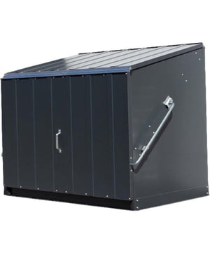 
De Trimetals opbergbox is gemaakt van hoogwaardig, PVC gecoat en gegalvaniseerd staal en is bijzonder weerbestendig, gemakkelijk schoon te maken en zelfs brandwerend. De grote opening met gasveren zorgt voor een gemakkelijke en veilige opslag van fietsen en tuinspullen. Onze Trimetals opberg- en fietsenboxen bieden veilige en universele opbergruimte voor het opbergen van fietsen en tuingereedschap. Hij is met 138 cm smaller dan de Storeguard die daarom beter geschikt is voor grote fietsen en grotere andere producten. De Stoweaway is ideaal voor de grasmaaier, kinderfietsen en dergelijke.Externe bevestigingen van roestvrij staal (meegeleverd) zorgen voor een bijzondere stabiliteit en een eenvoudige montage van de box is gegarandeerd dankzij geprefabriceerde onderdelen en begrijpelijke montage-instructies. Bovendien zijn de deur en het dak van de opbergbox al voorgemonteerd, waardoor de montage nog eenvoudiger wordt. Minimaal twee standaard hangslotpunten zorgen voor een veilige opslag van de inhoud. Kenmerken:Oppervlakte: 88x136 cmHoogte: 112 cmMerk: TrimetalsGewicht: 56 kg Kleur: Antraciet (RAL 7016) Hoogte achterzijde: Binnen: 96 cm Buiten: 112 cmHoogte voorkant: Binnen: 83 cm Buiten: 90 cmBuitenmaten: 136 x 87 cm (BxT)Afmetingen verpakking: 140x100x40 cmUniverseel toepasbaarWeerbestendig en duurzaamEenvoudig te monteren met voorgemonteerde onderdelenGeïntegreerde metalen basisWaterdicht, brand- en UV-bestendig, kleurecht en gemakkelijk te onderhouden25 jaar fabrieksgarantie* (zie garantiebeleid)Merk: Trimetals Gewicht: 45 kg Kleur:  Antraciet (RAL 7016)Tip: Om ervoor te zorgen dat de box het hele jaar door veilig staat, raden wij aan deze op een stevige, vlakke en vlakke ondergrond te plaatsen. - Afmeting: - Kleur: Grijs - Materiaal: Staal
