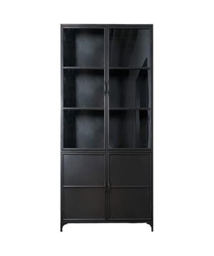 
Vitrinekast Leroy is een stoere metalen kast met glazen deuren. Door de ruwe afwerking van het metaal komt het stoere industriële karakter sterk naar voren. Je kunt je mooie bezittingen een plekje geven achter de glazen deuren in een veilige, stofvrije omgeving. Achter de dichte deuren onderaan de kast zit een kastgedeelte met extra opbergruimte. De poten onder de kast zijn in hoogte verstelbaar. Een vitrinekast kan overal in huis worden neergezet. De woonkamer is bijvoorbeeld een hele populaire locatie, maar wat dacht je van de keuken? Je kunt bijvoorbeeld je vazen, schalen en pannen in de kast kwijt. De stoere kast is van zichzelf al heel erg mooi, maar de verzameling aan de binnenkant van de kast zal ook de show stelen! Deze prachtige vitrinekast maakt van iedere ruimte een stijlvolle plek in huis! Merk: Home67 Materiaal: Metaal Kleur: Zwart EAN: 7141041998932