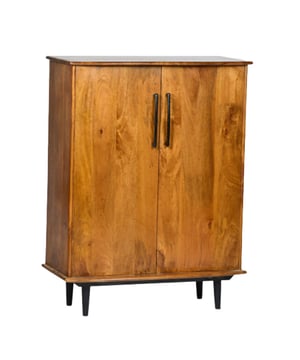 
Ben jij op zoek naar een trendy Kabinetkast? Dan zijn de Kabinetkasten van LivingFurn perfect voor jou! De Kabinetkasten van LivingFurn zijn geïnspireerd op de nieuwste trends en designs. De boekenkasten zijn zo ontworpen om jarenlang plezier van te kunnen hebben. De Kabinetkasten zijn gemaakt van hoogwaardig mangohout en gecoat staal. De Kabinetkasten zijn te verkrijgen in verschillende kleuren en maten.  Over dit artikel: - Kabinetkast- Vorm: Rechthoekig- Kleur: Bruin- Materiaal: Mangohout en Gecoat Staal-  45x90x108Over LivingfurnLivingfurn heeft een uitgebreid assortiment aan kasten, tafels, zitmeubelen en accessoires. De designs zijn stijlvol en tijdloos. De collectie is uitgerust in een moderne sfeer. Je kunt de artikelen van Livingfurn gebruiken als een echte statement piece in je woning. Het assortiment is heel veelzijdig. - Afmeting: 45x90x108 - Kleur: Bruin - Materiaal: Mangohout