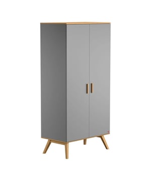 
Ontdek onze 2-deurs kast A207,5 cm - Nautis. De vele opbergmogelijkheden zorgen ervoor dat u al uw spullen naar keuze kunt opbergen en ordenen. Het formaat van de kast is praktisch omdat het geen ruimte op de vloer inneemt. Deze kast kan de kinderkamer gedurende de tijd vergezellen. De Nautis kast uit dezelfde collectie is ook beschikbaar. Het strakke en eigentijdse ontwerp past bij elke interieurstijl. Verkrijgbaar in 3 kleuren. Productkenmerken: Drie kleuren: Wit en eiken decor / Grijs en eiken decor / Eiken decor. Aan de linkerzijde een hoge plank met een kledingstang. Aan de rechterzijde 4 in hoogte verstelbare planken. Productafmetingen: Lengte 100 cm x Breedte 58 cm x Hoogte 207,5 cm - Nettogewicht: 89,85 kg. Verpakkingsafmetingen: Verpakking nr. 1: Hoogte 11,5 cm x Breedte 109,5 cm x Diepte 108,5 cm - Bruttogewicht: 25,2 kg. Verpakking nr. 2: Hoogte 6 cm x Breedte 188,5 cm x Diepte 187,5 cm - Bruttogewicht: 27,1 kg. Verpakking nr. 3: Hoogte 5 cm x Breedte 188,5 cm x Diepte 187,5 cm - Bruttogewicht: 22,9 kg. Verpakking nr. 4: Hoogte 4,5 cm x Breedte 187,3 cm x Diepte 186,5 cm - Bruttogewicht: 24 kg. Totaal brutogewicht: 99,2 kg. Merk: CaliCosy Kleur: Grey