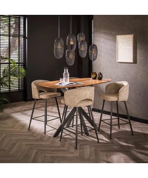 
Deze prachtige bartafel is uitgevoerd in massief acaciahout. Er is voor een Deens ovaal blad gekozen met een spider frame. Echt een eye-catcher! De tafel is uitgevoerd in 140 cm en heeft ook twee eetkamertafel uitvoeringen van 180 en 215 cm.Over het merkWij zijn continu bezig met het samenstellen van stoere collecties die naast functioneel ook nog is heel trendy zijn. Veel van ons assortiment is zo ontworpen dat het leuk bij elkaar staat in elke kamer, daarom raden wij zeker aan om even een kijkje te nemen in ons assortiment voor leuke matchende items! - Afmeting: 80x140x92 - Kleur: Bruin - Materiaal: Hout