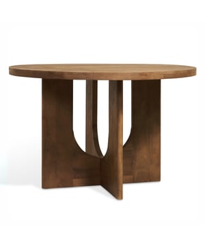 
Er is iets bijzonders aan een ronde tafel. Iedereen zit vanzelf wat dichter bij elkaar, er is geen hoofd van de tafel, en gesprekken gaan moeitelozer rond. De ronde Nova eettafel snapt dat. Geen overbodige details, wel een stevig houten blad, afgeronde vormen en een rustige uitstraling. Gemaakt van massief mangohout met een warme kastanjebruine afwerking (Chestnut), past deze tafel zich makkelijk aan zn omgeving aan. De houtnerf blijft zichtbaar, wat elke tafel net even anders maakt zonder dat het onrustig wordt. Nova is verkrijgbaar in twee formaten: 120 cm doorsnede voor een compactere opstelling (ideaal voor 34 personen) 150 cm doorsnede als je wat meer ruimte wilt, of graag met zn vijven of zessen eet De hoogte is in beide gevallen 74 cm standaard en comfortabel. De centrale poot zorgt voor veel beenruimte én stabiliteit, zonder dat hij in de weg zit. Of je nou met zn tweeën eet of een avond lang tafelt met vrienden: Nova zorgt voor een fijne plek om samen te komen, zonder gedoe. Afmetingen: Ø120 x 74 cm Ø150 x 74 cm Materiaal: Massief mangohout Kleur: Bruin