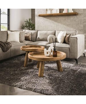 
Deze trendy salontafel set van 2 'tripod' is uitgevoerd in duurzaam mangohout met een zandkleurige finish. De tafels beschikken over een opstaande rand, want zorgt voor een extra dimensie. De tafels kunnen naar eigen inzicht naast elkaar geplaatst worden. De hoogste tafel heeft een diameter van 60 centimeter en een hoogte van 47 centimeter en de lagere tafel heeft een diameter van 80 centimeter en een hoogte van 41 centimeter.Over het merkWij zijn continu bezig met het samenstellen van stoere collecties die naast functioneel ook nog is heel trendy zijn. Veel van ons assortiment is zo ontworpen dat het leuk bij elkaar staat in elke kamer, daarom raden wij zeker aan om even een kijkje te nemen in ons assortiment voor leuke matchende items! - Afmeting: 80x80x40 - Kleur: Beige - Materiaal: Hout