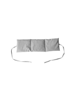 
Materiaal: Keramiek, Polyester. Lengte: 45cm. Breedte: 14cm. Hoogte: 1.5cm. Voldoet aan veiligheidsnorm: Formaldehyde getest, ftalaten getest. Verpakking: Geschenkdoos. Duurzaamheid: Gemaakt van gerecycled materiaal, RCS-gecertificeerd, Sedex. Ontwerp: Eenvoudig.