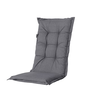 
Wilt u een nieuw tuinkussen voor uw houten, stalen of kunststof tuinstoel met lage rug? Geef uw tuinstoel dan meer comfort en uitstraling met de dikke lage rug van Madison. Het kussen is perfect voor uw stoel met verstelbare rugleuning. Voorzien van een verstelbare band aan de achterkant en touwtjes, blijft het kussen laag goed in de stoel zitten. De Oxford serie bestaat uit robuustere uni dessins. Het dessin zit als het gaat om uitstraling een beetje tussen de rib en panama serie in. De Oxford serie is tijdloze uni die lang meegaat. Het kussen is gemaakt van 50% katoen, 45% polyester en 5% gerecyclede stoffen. Dit zorgt ervoor dat het kussen sterker is dan katoen en daarbij beter zijn kleur behoudt. Hier hebben wij een waterafstotende PA coating aan toegevoegd, samen met een dunne plastic laag onder de stof creëren wij zo de beste outdoor kwaliteit. Daarbij is het tuinkussen met lage rug voorzien van ingenaaide knopen en een volant voor de 'Finishing Touch'. Zo maakt het kussen van Madison jouw tuin helemaal jouw tuin. - Afmeting: 105x50 - Kleur: Grijs - Materiaal: Katoen