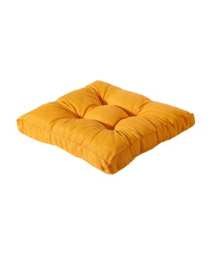 
Bent u op zoek naar een florance zitkussen 60x60cm wat altijd past? Het Madison matraskussen laat zich dankzij de flexibele vulling eenvoudig op maat vormen. Het voordeel van dit universele kussen is dat het te gebruiken is in iedere situatie, dus ook als picknickkussen of op zelfgebouwde meubelen. Tevens is het kussen gemakkelijk weer op te kloppen wanneer het zijn vorm verliest. Het kussen is voorzien van ingenaaide knopen om de schuimvlokken vulling stevig te houden. De panama serie bestaat uit uni kleuren van goede kwaliteit. Het uni dessin is goed als basis te gebruiken voor trendy combinaties in alle kleurthema's. Het kussen is gemaakt van 50% katoen, 45% polyester en 5% gerecyclede stoffen. Dit zorgt ervoor dat het kussen sterker is dan katoen en daarbij beter zijn kleur behoudt. Daarbij is het florance kussen gemaakt met een luxe paspel langs de randen. Zo maakt het kussen van Madison jouw tuin helemaal jouw tuin. - Afmeting: 60x60 - Kleur: Geel - Materiaal: Katoen