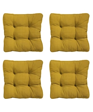 
Madison Tuinkussens – Set van 4 | Comfort en Stijl voor jouw TuinGeef je tuinmeubelen een stijlvolle en comfortabele upgrade met deze set van 4 Madison tuinkussens. Madison, een gerenommeerd Nederlands merk, staat bekend om hoogwaardige kussens die zowel comfort als duurzaamheid bieden.Deze kussens zijn gemaakt van kwalitatieve materialen die bestand zijn tegen verschillende weersomstandigheden. De zachte, goed gevulde vulling zorgt voor optimaal zitcomfort, terwijl de stevige stof langdurig mooi blijft. Dankzij de neutrale en tijdloze ontwerpen passen deze tuinkussens perfect bij verschillende tuinsets en stijlen.Voordelen van de Madison tuinkussens: Set van 4 – ideaal voor complete tuinsets Hoogwaardige materialen en uitstekende afwerking Comfortabele vulling voor extra zitgemak Duurzaam en weerbestendig Geschikt voor diverse buitenmeubelenCreëer een sfeervolle en comfortabele buitenruimte met de tuinkussens van Madison! - Afmeting: Ca. 47x47 cm - Kleur: Geel - Materiaal: Katoen