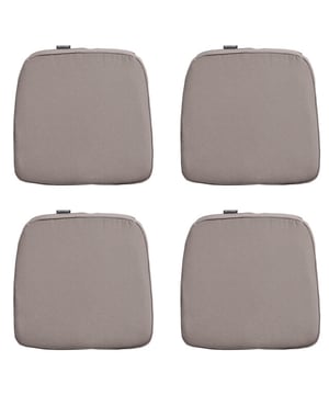 
Madison Tuinkussens – Set van 4 | Comfort en Stijl voor jouw TuinGeef je tuinmeubelen een stijlvolle en comfortabele upgrade met deze set van 4 Madison tuinkussens. Madison, een gerenommeerd Nederlands merk, staat bekend om hoogwaardige kussens die zowel comfort als duurzaamheid bieden.Deze kussens zijn gemaakt van kwalitatieve materialen die bestand zijn tegen verschillende weersomstandigheden. De zachte, goed gevulde vulling zorgt voor optimaal zitcomfort, terwijl de stevige stof langdurig mooi blijft. Dankzij de neutrale en tijdloze ontwerpen passen deze tuinkussens perfect bij verschillende tuinsets en stijlen.Voordelen van de Madison tuinkussens: Set van 4 – ideaal voor complete tuinsets Hoogwaardige materialen en uitstekende afwerking Comfortabele vulling voor extra zitgemak Duurzaam en weerbestendig Geschikt voor diverse buitenmeubelenCreëer een sfeervolle en comfortabele buitenruimte met de tuinkussens van Madison! - Afmeting: Ca. 48x48 cm - Kleur: Taupe - Materiaal: Katoen