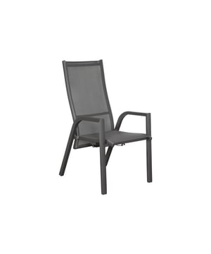 
Laat je tuin of balkon stralen met de tuinmeubels van SenS-Line. Het is weer tijd om massaal van de buitenlucht te genieten. En wat is nou een betere plek om dit te doen dan in je eigen tuin. Breng stijl en comfort naar je buitenruimte met onze onweerstaanbare collectie tuinmeubels. Of je nu kiest voor een gezellige loungeset, een picknicktafel voor kinderen of een elegant bistrosetje, wij hebben alles om van je tuin een plek te maken waar ontspanning en plezier hand in hand gaan.Belangrijkste informatie over het artikel: Rugleuning is verstelbaar.Set van 2 stoelen - Afmeting: 57x85x110 - Kleur: Zwart - Materiaal: Aluminium