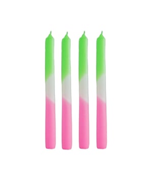 
BURN BABY BURN! Candles are the ultimate mood makers and are the most important ingredient for romance. And we could all use a little more of that, couldn't we? Important features:- Set of 4 candles in the same color- Burn time: appr. 6,5 hours- Size: 2,1x25 cm Styling tip: Choose a color combination that immediately makes you happy.​ Merk: Tapers - Dipdye - Wax- Green/White/Pink - S4