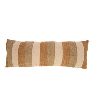 
Shop dit prachtige artikel van Light & LivingKussen 100x35 cm MINCA beige+bruin+zand is gemaakt en ontwerpen door het Nederlandse merk Light & Living.De belangrijkste kenmerken van het artikel zijn als volgt:Kleur: BruinProduct Lengte: 100Product Breedte: 35Producht Hoogte: 10Gewicht: 5Light & Living werd meer dan vijftig jaar geleden opgericht. We begonnen met het maken van lampenkappen in een kleine fabriekshal. Al snel kwamen daar lampen bij, zodat we een totaal verlichtingsconcept konden aanbieden. Na vele jaren actief te zijn geweest op de verlichtingsmarkt, zijn we gaan uitbreiden met betaalbare woonaccessoires en (klein)meubelen.Wij weten als geen ander dat thuis de plek is waar mensen zich vaak het prettigst voelen. Een eigen plek, ingericht met comfortabele meubels en sfeervolle verlichting. We denken graag met je mee. Daarom reizen we de hele wereld over op zoek naar de mooiste verlichting en woondecoratie. We zijn altijd op zoek naar dat ene speciale item waar ons hart sneller van gaat kloppen. Deze momenten leggen we vast en vertalen we naar onze producten.Twee keer per jaar presenteren we een nieuwe seizoenscollectie. Zo weten we je elke keer weer te inspireren! - Afmeting: 100x35x10 - Kleur: Bruin - Materiaal: Stof