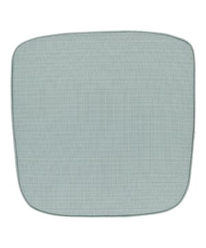 
Ben jij op zoek naar wickerkussens die voor de tuin? Dan zijn de matraskussens van Unique Living iets voor jou! De matraskussens zijn de perfecte toevoeging voor aan de tuin en zitten ook nog eens erg comfortabel. De kussens zijn gemaakt van hoogwaardig polyester en is uitgevoerd in diverse kleuren.De belangrijkste informatie op een rijtje:- Kwalitatief polyester- Hoogwaardige kwaliteit - Perfecte toevoeging voor aan de tuin - Makkelijk op te bergen Over Unique LivingUnique Living heeft een uitgebreid assortiment aan sierkussens, kussenhoezen en kersttextiel. De designs zijn stijlvol en tijdloos. De collectie varieert van rustige prints met sierlijke teksten tot zachte en leuke decoratieve kerstsokken. Je kunt de artikelen van Unique Living gebruiken als trendy details in de woonkamer of als blikvangers voor in uw buitenruimtes. - Afmeting: 46x47x4 - Kleur: Blauw - Materiaal: Polyester