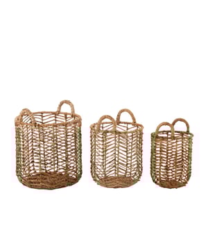 
Set Of 3 Baskets Bananas Leaves Natural Width46Height55.5Length47Weight4.015 kgCollectionZomer 2021Colour NaturalMaterial compositionIron(20%),banana leaf(80%)SocketNo Materiaal: