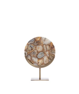 
Shop dit prachtige artikel van Light & LivingLight & Living - Ornament op voet 25x10x35 cm GOUYA geel agaat+antiek brons is gemaakt en ontwerpen door het Nederlandse merk Light & Living.De belangrijkste kenmerken van het artikel zijn als volgt:Kleur: GeelProduct Lengte: 25Product Breedte: 10Producht Hoogte: 35Gewicht: 2.38Light & Living werd meer dan vijftig jaar geleden opgericht. We begonnen met het maken van lampenkappen in een kleine fabriekshal. Al snel kwamen daar lampen bij, zodat we een totaal verlichtingsconcept konden aanbieden. Na vele jaren actief te zijn geweest op de verlichtingsmarkt, zijn we gaan uitbreiden met betaalbare woonaccessoires en (klein)meubelen.Wij weten als geen ander dat thuis de plek is waar mensen zich vaak het prettigst voelen. Een eigen plek, ingericht met comfortabele meubels en sfeervolle verlichting. We denken graag met je mee. Daarom reizen we de hele wereld over op zoek naar de mooiste verlichting en woondecoratie. We zijn altijd op zoek naar dat ene speciale item waar ons hart sneller van gaat kloppen. Deze momenten leggen we vast en vertalen we naar onze producten.Twee keer per jaar presenteren we een nieuwe seizoenscollectie. Zo weten we je elke keer weer te inspireren! - Afmeting: 25x10x35 - Kleur: Geel - Materiaal: Steen