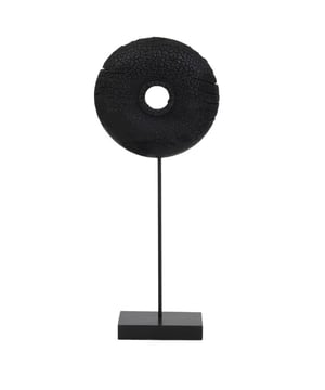 
Ornament OLUMI is de perfecte finishing touch voor elke kamer in je huis. Dit elegante stuk is vakkundig vervaardigd met ingewikkelde details en een stralende afwerking. Het voegt een vleugje verfijning en glamour toe aan elke ruimte. Of het nu op een boekenplank staat of aan de muur wordt gehangen, dit ornament zal zeker een statement maken. Het tijdloze ontwerp betekent dat het nooit uit de mode raakt en jarenlang een waardevol onderdeel van je interieur zal zijn. Voeg een vleugje luxe toe aan je huis met dit prachtige decoratieornament.Dit product heeft de volgende afmetingen 28x10.5x65.5 cm.Productspecificaties* Materiaal: Hout* Kleur: Zwart* Afmeting: 28x10.5x65.5cm Light & LivingDit product is van het merk Light & Living. Light & Living is een toonaangevend merk in verlichting, woonaccessoires en klein meubilair. Dit Nederlandse merk staat garant voor een snel wisselende en brede collectie in de laatste trends en de juiste kleuren voor een goede prijs kwaliteit verhouding. - Afmeting: 28x10.5x65.5 - Kleur: Zwart - Materiaal: Hout