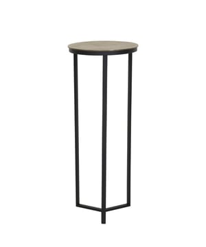 
Shop dit prachtige artikel van Light & LivingLight & Living - Zuil Ø40x101 cm RETIRO mat zwart+ruw antiek brons is gemaakt en ontwerpen door het Nederlandse merk Light & Living.De belangrijkste kenmerken van het artikel zijn als volgt:Kleur: BronsProduct Lengte: 40Product Breedte: 40Producht Hoogte: 101Gewicht: 4.94Light & Living werd meer dan vijftig jaar geleden opgericht. We begonnen met het maken van lampenkappen in een kleine fabriekshal. Al snel kwamen daar lampen bij, zodat we een totaal verlichtingsconcept konden aanbieden. Na vele jaren actief te zijn geweest op de verlichtingsmarkt, zijn we gaan uitbreiden met betaalbare woonaccessoires en (klein)meubelen.Wij weten als geen ander dat thuis de plek is waar mensen zich vaak het prettigst voelen. Een eigen plek, ingericht met comfortabele meubels en sfeervolle verlichting. We denken graag met je mee. Daarom reizen we de hele wereld over op zoek naar de mooiste verlichting en woondecoratie. We zijn altijd op zoek naar dat ene speciale item waar ons hart sneller van gaat kloppen. Deze momenten leggen we vast en vertalen we naar onze producten.Twee keer per jaar presenteren we een nieuwe seizoenscollectie. Zo weten we je elke keer weer te inspireren! - Afmeting: Ø40x101 - Kleur: Brons - Materiaal: Metaal