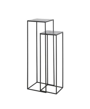 
Shop dit prachtige artikel van Light & LivingLight & Living - Zuil S/2 max 35x35x120 cm BOCA ruw lood ant-mat zwart is gemaakt en ontwerpen door het Nederlandse merk Light & Living.De belangrijkste kenmerken van het artikel zijn als volgt:Kleur: ZwartProduct Lengte: 35Product Breedte: 35Producht Hoogte: 120Gewicht: 8.6Light & Living werd meer dan vijftig jaar geleden opgericht. We begonnen met het maken van lampenkappen in een kleine fabriekshal. Al snel kwamen daar lampen bij, zodat we een totaal verlichtingsconcept konden aanbieden. Na vele jaren actief te zijn geweest op de verlichtingsmarkt, zijn we gaan uitbreiden met betaalbare woonaccessoires en (klein)meubelen.Wij weten als geen ander dat thuis de plek is waar mensen zich vaak het prettigst voelen. Een eigen plek, ingericht met comfortabele meubels en sfeervolle verlichting. We denken graag met je mee. Daarom reizen we de hele wereld over op zoek naar de mooiste verlichting en woondecoratie. We zijn altijd op zoek naar dat ene speciale item waar ons hart sneller van gaat kloppen. Deze momenten leggen we vast en vertalen we naar onze producten.Twee keer per jaar presenteren we een nieuwe seizoenscollectie. Zo weten we je elke keer weer te inspireren! - Afmeting: Ø35x120 - Kleur: Zwart - Materiaal: Metaal