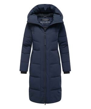 Der Damen-Steppmantel SCHOKOKUSS von Navahoo verbindet zeitloses Design mit funktionalem Komfort – ideal für kalte Wintertage. Das gradlinige Steppmuster sorgt für eine urbane Optik, während der weich gefütterte obere Innenbereich mit Fleecestoff angenehme Wärme bietet (nicht in den Ärmeln). Eine fest integrierte Kapuze mit Kordelzug, der hochschließende Kragen und ein Zwei-Wege-Reißverschluss schützen zuverlässig vor Wind und Wetter. Praktische Taschenlösungen – zwei warme Außentaschen mit Reißverschluss und zwei sichere Innentaschen – runden das Design ab. Erhältlich in 10 Farben und Größen XS–6XL.