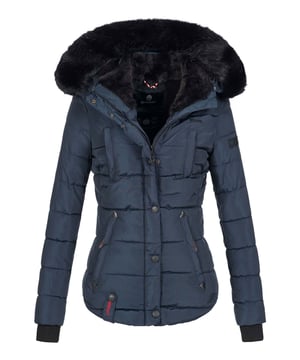 Die Marikoo Winterjacke Lotusblüte überzeugt mit Funktionalität und luxuriösem Design. Das warme Teddyfell im oberen Innenbereich, der kuschelige Kunstfellkragen (abnehmbar) und das wasserabweisende Obermaterial machen sie zum idealen Begleiter für kalte Wintertage. Praktische Details wie zwei Reißverschluss-Brusttaschen, zwei fleecegefütterte Außentaschen und eine Innentasche mit Kopfhörerausgang bieten viel Komfort. Mit hochwertiger Steppoptik, eleganten Kunstlederdetails, abnehmbaren Zipper-Pullern und leicht tailliertem Schnitt ist die Jacke sowohl stilvoll als auch funktional.
Material: Oberstoff/Futter/Wattierung 100% Polyester; Kunstfell 90% Polyacryl, 10% Polyester.