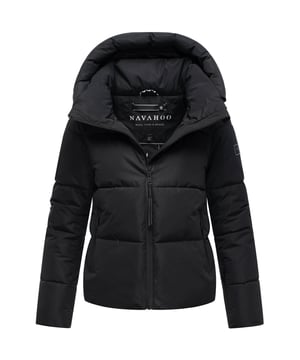 Die Damenjacke Frostherz XIV von Navahoo kombiniert modische Steppoptik mit hoher Funktionalität – ideal für kalte Tage in Stadt und Freizeit. Der hochschließende Kragen, die abnehmbare Kapuze und gefütterte Taschen schützen zuverlässig vor Wind und Kälte. Mit praktischen Außen- und Innentaschen, leichtem Gewicht und optimaler Länge ist sie ein vielseitiger Begleiter für Alltag und Outdoor-Aktivitäten. Erhältlich in 11 Farben und Größen XS–XXL.