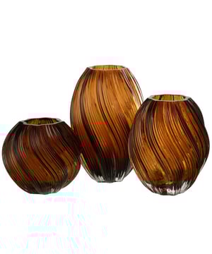 
Vase Carol Glass Brown Large Width18Height27Length18Weight2.215 kgCollectionWinter 2025Colour BrownMaterial compositionGlass(100%) Materiaal: