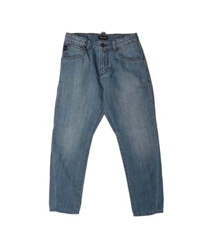 Juniors Emporio Armani J04 Jeans in blue.- Zip fly and button fastening.- 5 pocket design.- Belt loops.- Signature metal Giorgio Armani Eagle logo.- Top stitching detail.- 65% Cotton  35% Linen.- Ref: 3K4J04317Z0941