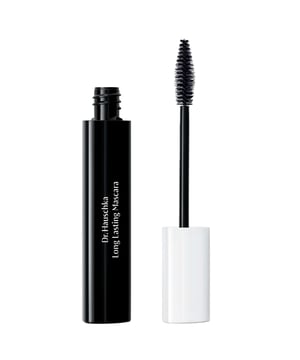 Erleben Sie die Schönheit von natürlich verschönerten Wimpern mit der Dr. Hauschka Long Lasting Mascara in 01 Schwarz. Diese 100 % natürliche und organische Formel ist von NATRUE zertifiziert, was garantiert, dass sie frei von synthetischen Duftstoffen, Farbstoffen und Konservierungsmitteln ist. Angereichert mit nährenden Inhaltsstoffen wie Bienenwachs, schwarzem Tee und mineralischen Pigmenten, definiert und verlängert diese Mascara nicht nur Ihre Wimpern, sondern pflegt sie auch. Der innovative, verjüngte Pinsel erreicht selbst die kürzesten Wimpern und sorgt für Trennung und Definition, ohne zu verklumpen. Perfekt für empfindliche Haut und tierversuchsfrei.