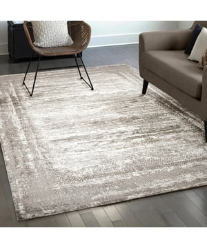 
- 160x220 CM   Ervaar de moderne stijl en duurzaamheid van de Fashion collectie, een perfecte keuze voor elk interieur. Deze laagpolige vloerkleden met uni effen design zijn ontworpen om jouw woonruimte te verrijken met een tijdloze en eigentijdse uitstraling. Kenmerken: Materiaal: Gemaakt van 100% polypropyleen, wat zorgt voor robuustheid en langdurige schoonheid. Gewicht: Een stevig gewicht van 2,25 kg/m², wat bijdraagt aan de stabiliteit en kwaliteit van het tapijt. Vorm: Rechthoekig en verkrijgbaar in diverse afmetingen, perfect passend in elke ruimte. Poolhoogte: Laagpolig (11 mm), ideaal voor een moderne look en eenvoudig onderhoud. Pluspunten: Modern Design: Het stijlvolle patroon voegt een speelse en Merk: Muratap Materiaal: Polypropyleen Kleur: Beige Afmetingen: 160x220 CM EAN: 6152811132129