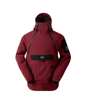 100% Recyceltes Polyester. Futterstoff: Netzmaterial. Gewebe: Stretch. Design: bedruckt. Gewebetechnik: Abriebfest, ARED 30/30, Atmungsaktiv, Dauerhaft wasserabweisende Oberfläche, Ohne PFC (per- und polyfluorierte Chemikalien), PFOA-frei, PFOS Frei, Wasserfest, winddicht. Saum mit Gel für guten Halt, Sehr warm, Integrierter Schneefang, Wattiert, Reflektierende Details, Versiegelte Nähte, Daumen-Schlaufen, Reißverschluss in der Achsel, Ventilations-Reißverschlüsse. Mit Kapuze. Langärmlig. Bündchen: Klettverschlusslasche. Kapuzenmerkmale: angenähte Kapuze, Mit verstärktem Kopfteil. Taschenart: Zwei Seitentaschen, Reißverschluss, Tasche für Skipass, Kängeruh, Karte, Handy. 2-Wege-Reißverschluss, Vislon Reißverschluss. XS: 90,17 cm. S: 96,52 cm. M: 102 cm. L: 107 cm. XL: 112 cm. XXL: 121,92 cm.