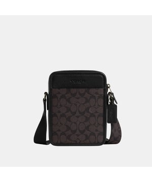 The Sullivan Crossbody Bag is designed for everyday use. Crafted of Signature coated canvas, this men's canvas crossbody bag has a detachable strap for shoulder or crossbody wear and a zip closure to keep all your essentials secure. The multifunction pockets keep your items organized and easy to