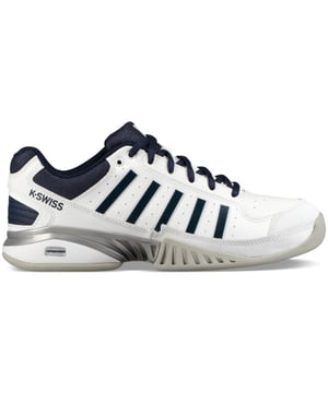 
K-Swiss Receiver lV Indoor tennisschoenen 

 Deze tennisschoenen zijn licht van gewicht en hebben een tijdloos en klassiek ontwerp. Een hoog draagcomfort zorgt ervoor dat jij volledig kunt focussen op je tennisspel. Het bovenwerk van de tennisschoenen is gemaakt van een mix van natuurlijk en synthetisch leer. Hierdoor geniet je van duurzaamheid en optimaal comfort. De tong van mesh materiaal met ventilatiegaatjes zorgt ervoor dat de schoenen een hoog ademend vermogen hebben. Dankzij het non-marking profiel van de zool zijn deze tennisschoenen geschikt voor spelen op tapijt of andere indoorbanen.