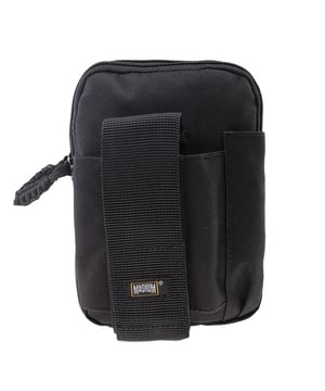 
100% Polyester. Hoogte: 18cm. Lengte: 12 cm. Breedte: 4cm. Ontwerp: Logo. Bevestiging: Ritssluiting. Molle Systeem, Treklipje. Compartimenten: 2 hoofdcompartimenten, 6 buitenste bevestigingslussen. Zakken: 1 Achterzak.
