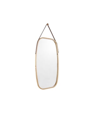 
Spiegeltje, spiegeltje aan de wand, wie is de mooiste van het land? Dat is spiegel Idyllic van Pt,! Deze spiegel heeft een lijst van bamboe en kan worden ophangen aan de muur met behulp van de meegeleverde haak en het leer look koord. Een pareltje aan de wand in de badkamer, slaapkamer, hal of woonkamer. De moderne spiegel is een praktisch item waarmee je jezelf nog even kunt bekijken voordat je de deur uit gaat, maar de spiegel is ook in staat de ruimte groter te laten lijken. Spiegel Idyllic is beschikbaar in verschillende formaten én verschillende kleuren. - Afmeting: 1,5x43x74 - Kleur: Naturel - Materiaal: Bamboe
