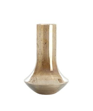 
Shop dit prachtige artikel van Light & LivingLight & Living - Vaas Ø25x40 cm LEANNA glas steenslag amber is gemaakt en ontwerpen door het Nederlandse merk Light & Living.De belangrijkste kenmerken van het artikel zijn als volgt:Kleur: OranjeProduct Lengte: 25Product Breedte: 25Producht Hoogte: 40Gewicht: 5Light & Living werd meer dan vijftig jaar geleden opgericht. We begonnen met het maken van lampenkappen in een kleine fabriekshal. Al snel kwamen daar lampen bij, zodat we een totaal verlichtingsconcept konden aanbieden. Na vele jaren actief te zijn geweest op de verlichtingsmarkt, zijn we gaan uitbreiden met betaalbare woonaccessoires en (klein)meubelen.Wij weten als geen ander dat thuis de plek is waar mensen zich vaak het prettigst voelen. Een eigen plek, ingericht met comfortabele meubels en sfeervolle verlichting. We denken graag met je mee. Daarom reizen we de hele wereld over op zoek naar de mooiste verlichting en woondecoratie. We zijn altijd op zoek naar dat ene speciale item waar ons hart sneller van gaat kloppen. Deze momenten leggen we vast en vertalen we naar onze producten.Twee keer per jaar presenteren we een nieuwe seizoenscollectie. Zo weten we je elke keer weer te inspireren! - Afmeting: 25x25x40 - Kleur: Oranje - Materiaal: Glas