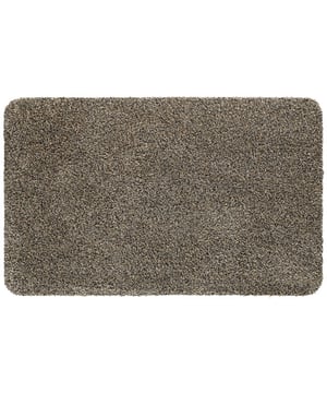 
De Aqua Stop deurmat vormt de oplossing voor het vuil dat werk- en leefomgeving wordt binnengedragen. De matten worden vervaardigd uit 'cotton' en de rug is voorzien van een antisliplaag wat verschuiving op de bestaande vloer voorkomt. Wasbare matten zijn geproduceerd met katoenen of polyamide garens, deze zijn sterk absorberend en nemen snel vuil en vochtigheid op. De matten zijn wasbaar tot 30 graden in de wasmachine. Deurmat Aqua Stof is leverbaar in 4 verschillende kleuren en de volgende maten: 50 × 80 cm en 60 × 100 cm. Merk: Veer Carpets Materiaal: Katoen,Synthetisch Kleur: Grijs EAN: 8720769973538