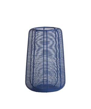 
Shop dit prachtige artikel van Light & LivingWindlicht Ø19,5x30 cm ADETA glans blauw+glas is gemaakt en ontwerpen door het Nederlandse merk Light & Living.De belangrijkste kenmerken van het artikel zijn als volgt:Kleur: BlauwProduct Lengte: 19.5Product Breedte: 19.5Producht Hoogte: 30Gewicht: 5Light & Living werd meer dan vijftig jaar geleden opgericht. We begonnen met het maken van lampenkappen in een kleine fabriekshal. Al snel kwamen daar lampen bij, zodat we een totaal verlichtingsconcept konden aanbieden. Na vele jaren actief te zijn geweest op de verlichtingsmarkt, zijn we gaan uitbreiden met betaalbare woonaccessoires en (klein)meubelen.Wij weten als geen ander dat thuis de plek is waar mensen zich vaak het prettigst voelen. Een eigen plek, ingericht met comfortabele meubels en sfeervolle verlichting. We denken graag met je mee. Daarom reizen we de hele wereld over op zoek naar de mooiste verlichting en woondecoratie. We zijn altijd op zoek naar dat ene speciale item waar ons hart sneller van gaat kloppen. Deze momenten leggen we vast en vertalen we naar onze producten.Twee keer per jaar presenteren we een nieuwe seizoenscollectie. Zo weten we je elke keer weer te inspireren! - Afmeting: Ø19.5x30 - Kleur: Blauw - Materiaal: Metaal