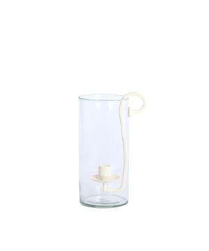 
Shop dit prachtige artikel van Light & LivingWindlicht 17x13x28,5 cm DOLEGA glas helder+crème is gemaakt en ontwerpen door het Nederlandse merk Light & Living.De belangrijkste kenmerken van het artikel zijn als volgt:Kleur: HelderProduct Lengte: 17.5Product Breedte: 13Producht Hoogte: 28.5Gewicht: 5Light & Living werd meer dan vijftig jaar geleden opgericht. We begonnen met het maken van lampenkappen in een kleine fabriekshal. Al snel kwamen daar lampen bij, zodat we een totaal verlichtingsconcept konden aanbieden. Na vele jaren actief te zijn geweest op de verlichtingsmarkt, zijn we gaan uitbreiden met betaalbare woonaccessoires en (klein)meubelen.Wij weten als geen ander dat thuis de plek is waar mensen zich vaak het prettigst voelen. Een eigen plek, ingericht met comfortabele meubels en sfeervolle verlichting. We denken graag met je mee. Daarom reizen we de hele wereld over op zoek naar de mooiste verlichting en woondecoratie. We zijn altijd op zoek naar dat ene speciale item waar ons hart sneller van gaat kloppen. Deze momenten leggen we vast en vertalen we naar onze producten.Twee keer per jaar presenteren we een nieuwe seizoenscollectie. Zo weten we je elke keer weer te inspireren! - Afmeting: 17.5x13x28.5 - Kleur: Helder - Materiaal: Glas