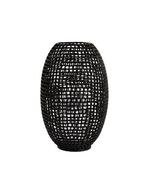 
Shop dit prachtige artikel van Light & LivingLight & Living - Windlicht Ø31x50 cm MARCIO mat zwart-helder glas is gemaakt en ontwerpen door het Nederlandse merk Light & Living.De belangrijkste kenmerken van het artikel zijn als volgt:Kleur: ZwartProduct Lengte: 31Product Breedte: 31Producht Hoogte: 50Gewicht: 3Light & Living werd meer dan vijftig jaar geleden opgericht. We begonnen met het maken van lampenkappen in een kleine fabriekshal. Al snel kwamen daar lampen bij, zodat we een totaal verlichtingsconcept konden aanbieden. Na vele jaren actief te zijn geweest op de verlichtingsmarkt, zijn we gaan uitbreiden met betaalbare woonaccessoires en (klein)meubelen.Wij weten als geen ander dat thuis de plek is waar mensen zich vaak het prettigst voelen. Een eigen plek, ingericht met comfortabele meubels en sfeervolle verlichting. We denken graag met je mee. Daarom reizen we de hele wereld over op zoek naar de mooiste verlichting en woondecoratie. We zijn altijd op zoek naar dat ene speciale item waar ons hart sneller van gaat kloppen. Deze momenten leggen we vast en vertalen we naar onze producten.Twee keer per jaar presenteren we een nieuwe seizoenscollectie. Zo weten we je elke keer weer te inspireren! - Afmeting: 31x31x50 - Kleur: Zwart - Materiaal: Metaal