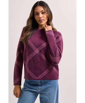 Classic crew neck jumper featuring a distinctive argyle pattern
        Soft knitted fabric with a comfortable, relaxed fit
        Long sleeves with ribbed cuffs for a snug feel
        Versatile design perfect for layering during cooler seasons
        Timeless silhouette that pairs effortlessly with jeans or trousers
    
    This Dorothy Perkins argyle jumper brings a touch of heritage charm to your casual wardrobe. The classic diamond pattern creates visual interest whilst maintaining a sophisticated look that's perfect for everyday wear. Style it as shown with wide-leg jeans and trainers for weekend brunches with friends, or dress it up with a midi skirt and ankle boots for family gatherings. The relaxed fit ensures all-day comfort without compromising on style, making it an ideal choice for those busy days running errands or meeting for coffee. This jumper transitions seamlessly from autumn to spring, working beautifully under a gilet or trench coat when temperatures drop. A wardrobe staple that offers both comfort and style for the modern woman who values versatility in her everyday fashion choices.