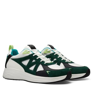 Mallet Angel sneakers voor heren. Maak kennis met de Mallet Angel Runner - de perfecte aanvulling op je hardloopuitrusting. Deze lichtgewicht maar duurzame hamer biedt optimale demping en ondersteuning, waardoor je langer en sneller kunt rennen met minder belasting van je voeten. Val op op de baan met een zelfverzekerd en energiek gevoel.- Vetersluiting.- Lage top.- Ronde gesloten neus.- Bovenste vleugelstructuur.- Grosgrain webbing.- Loopvlak trekken.- Paneelontwerp.- Folie merkhak.- Islington kaart bij buitenzool loopvlak. Materiaal: Bovenwerk van leer en mesh, rubberen zool. Ref: TE3333GRNDRM.