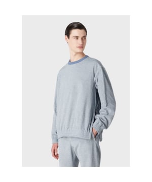Crewneck.Elasticated cuffs and hem.Side zip.Loose fit.